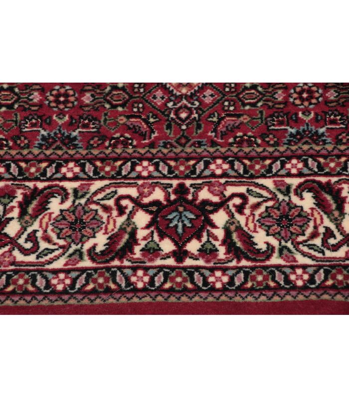 Bidjar with silk contours