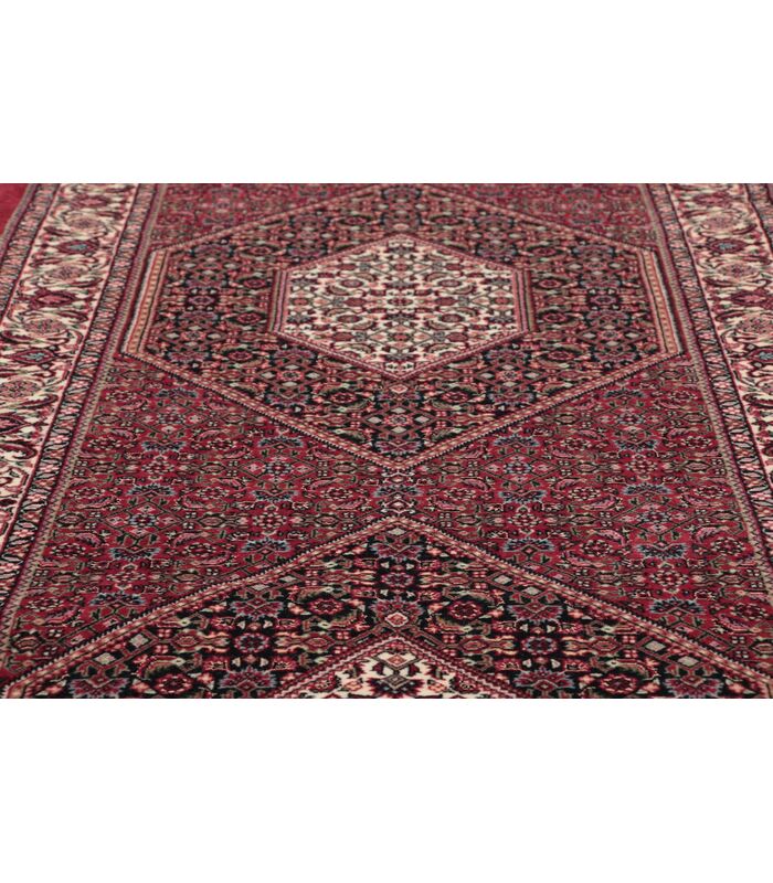 Bidjar with silk contours