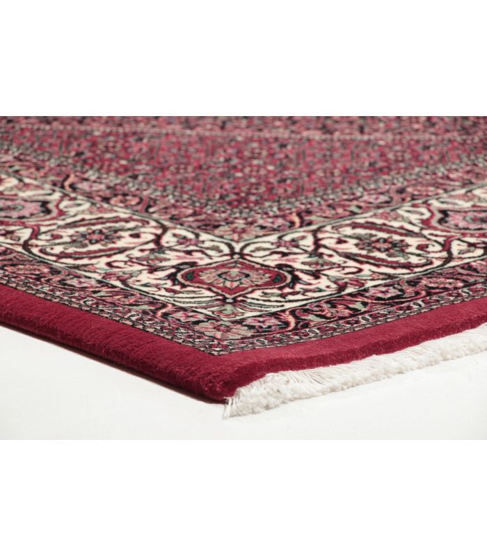 Bidjar with silk contours