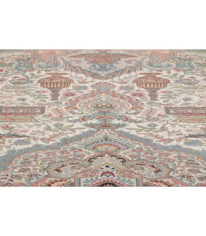 Tabriz 70raj on silk warp