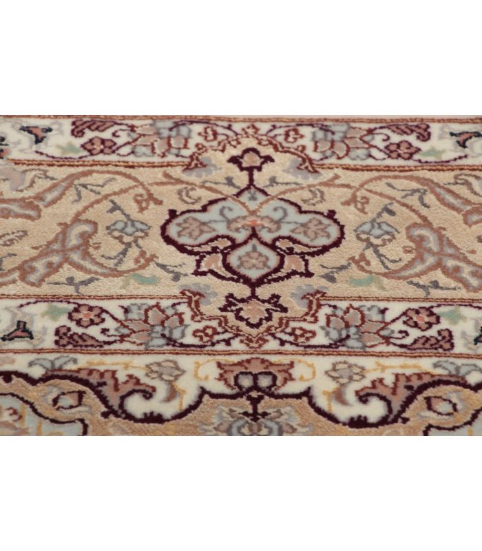 Isfahan on silk warp