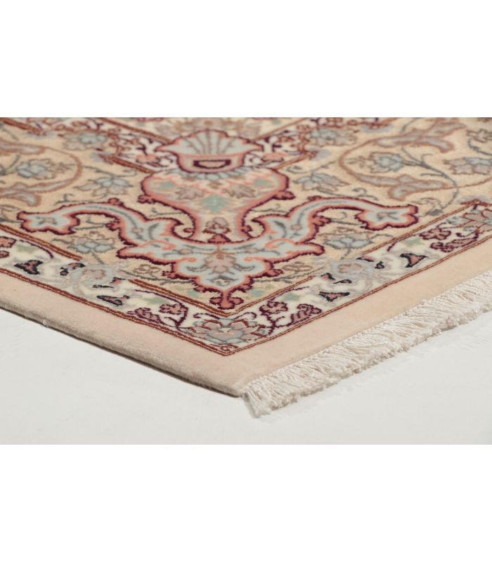 Isfahan on silk warp
