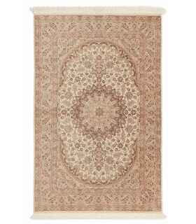 Qum silk