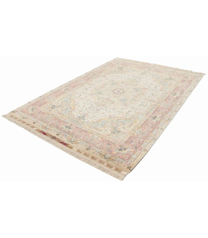 Tabriz 70raj on silk warp