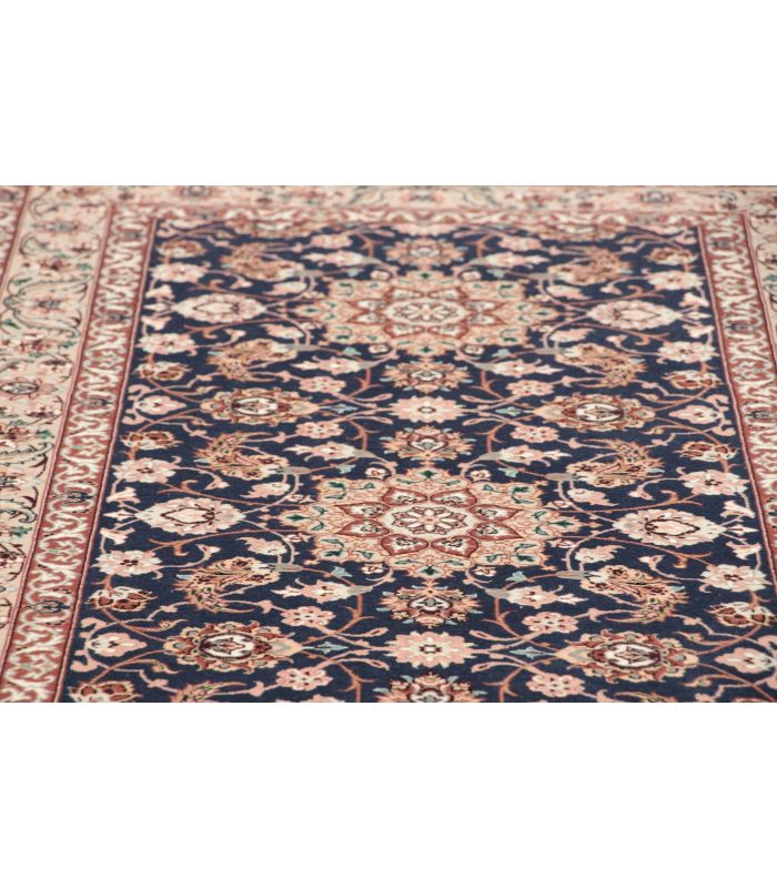 Isfahan on silk warp