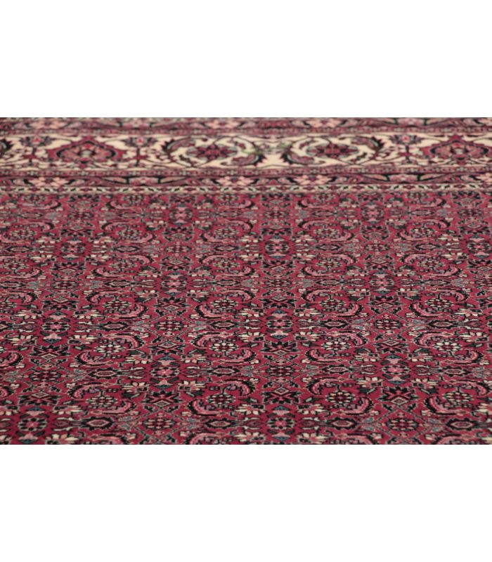 Bidjar with silk contours