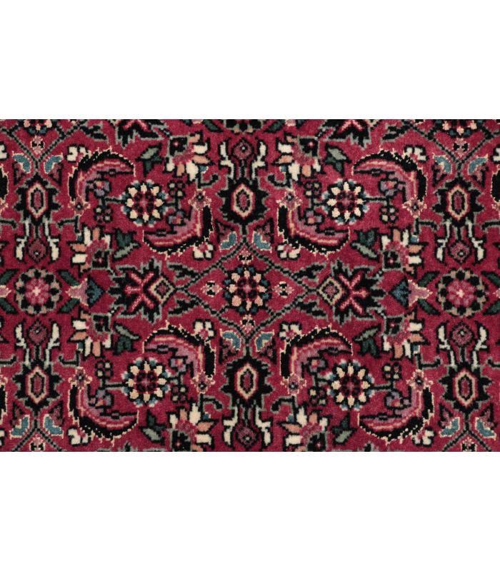 Bidjar with silk contours