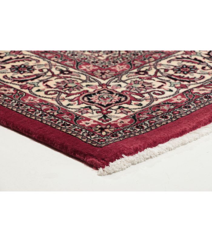 Bidjar with silk contours