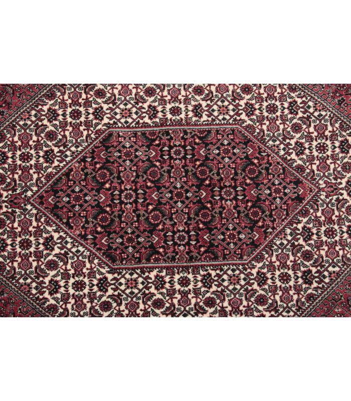 Bidjar with silk contours