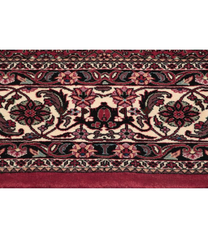 Bidjar with silk contours