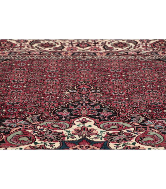 Bidjar with silk contours