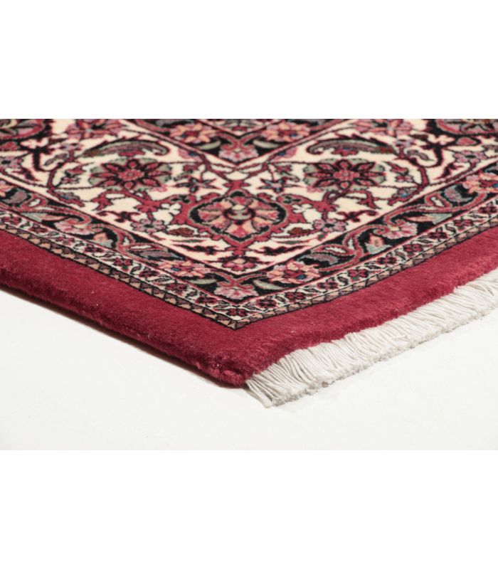 Bidjar with silk contours