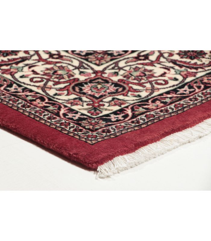 Bidjar with silk contours