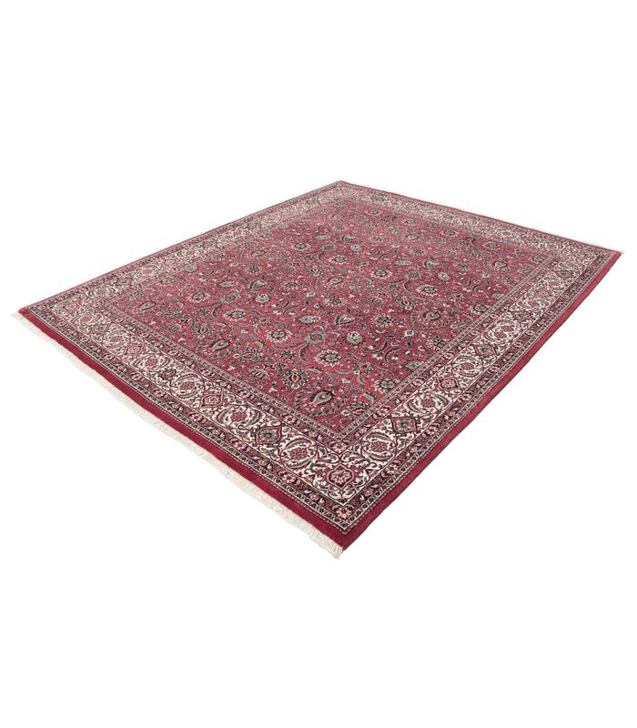 Bidjar with silk contours