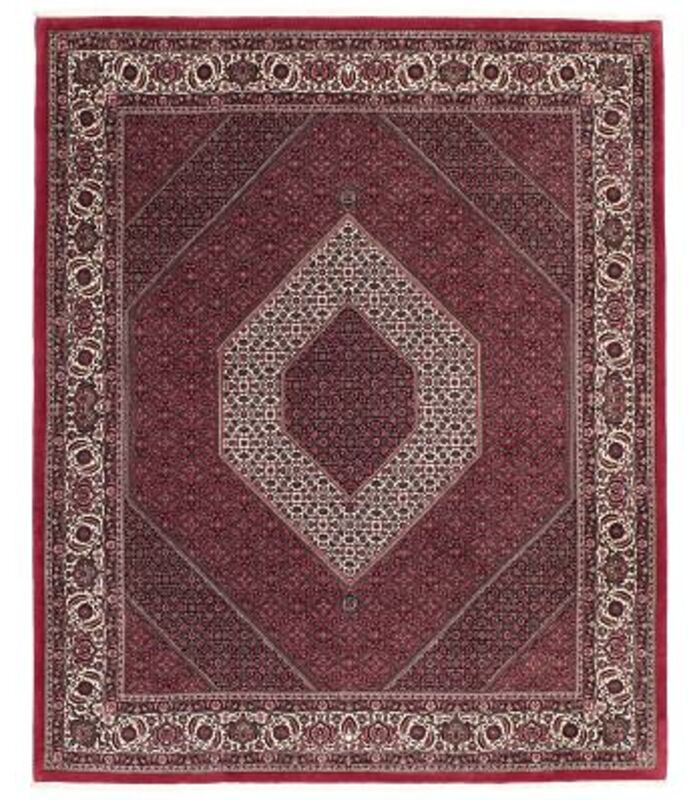 Bidjar with silk contours